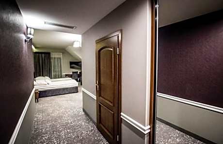 Large Double or Twin Room