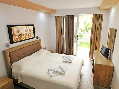 Sunshine Hotel Lardos