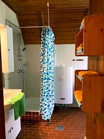 Hütte-Apartment-Eigenes Badezimmer-Balkon