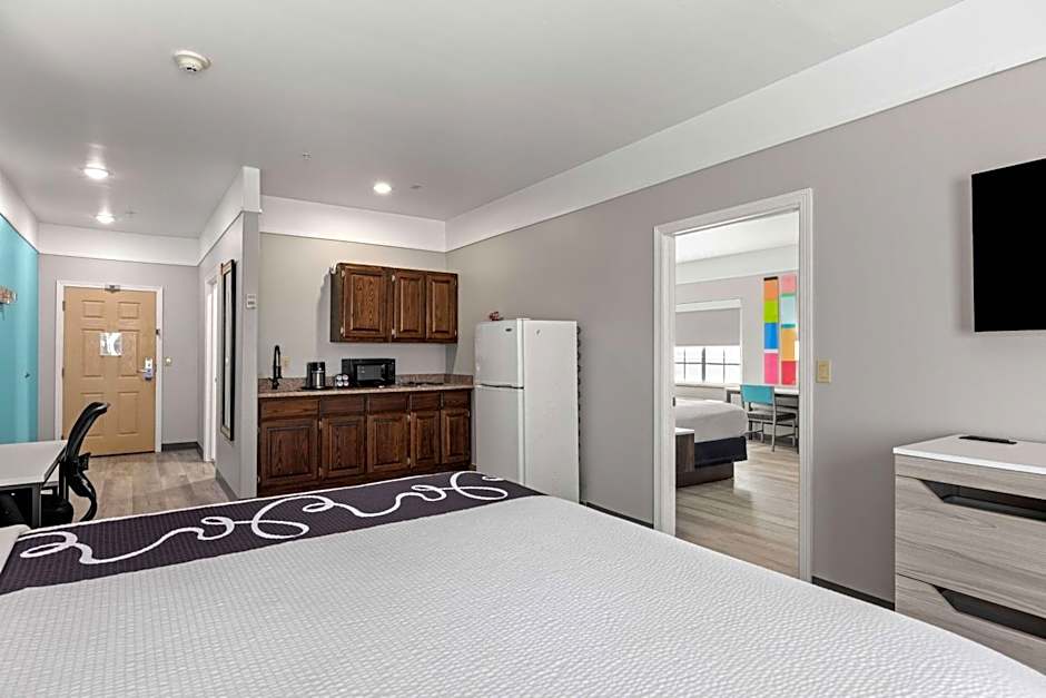 La Quinta Inn & Suites by Wyndham Raymondville