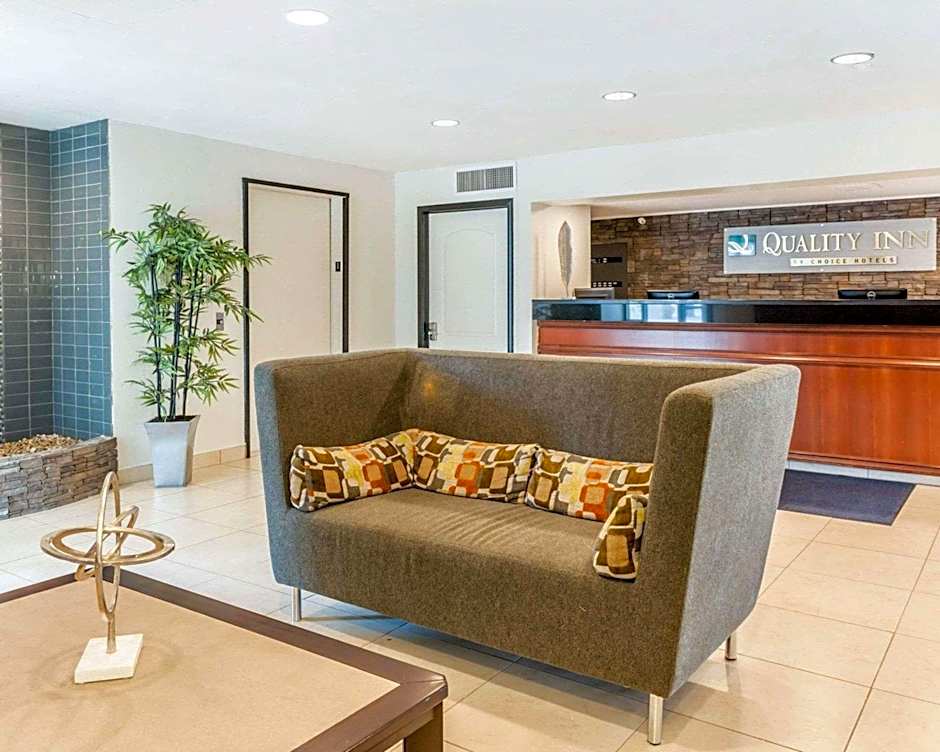 Quality Inn Indianapolis Northwest