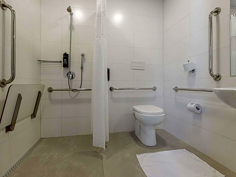 IBIS Budget Santos Gonzaga