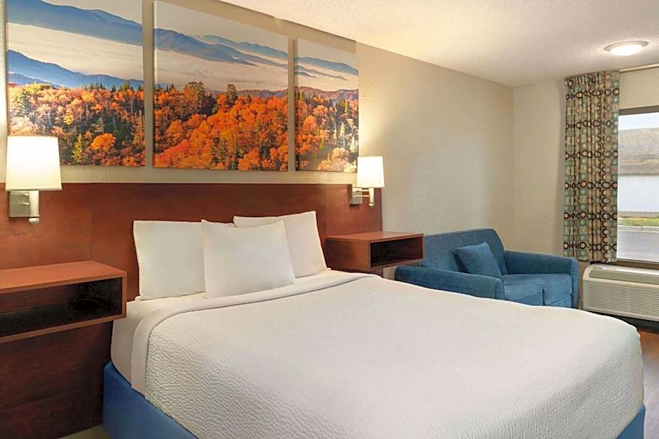 Days Inn by Wyndham Dillon