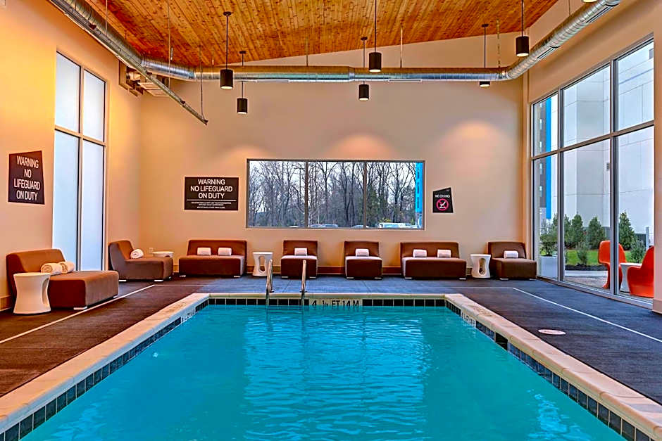 Aloft Mooresville