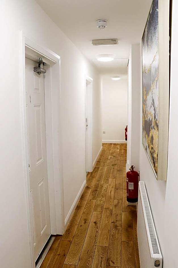 The Queen's Head Hotel