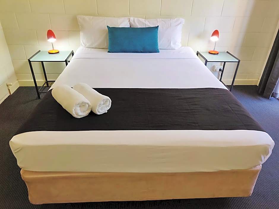 Coconut Grove Holiday Apartments