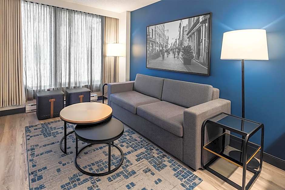 Embassy Suites by Hilton Montreal