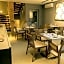 Flor De Lis Exclusive Hotel