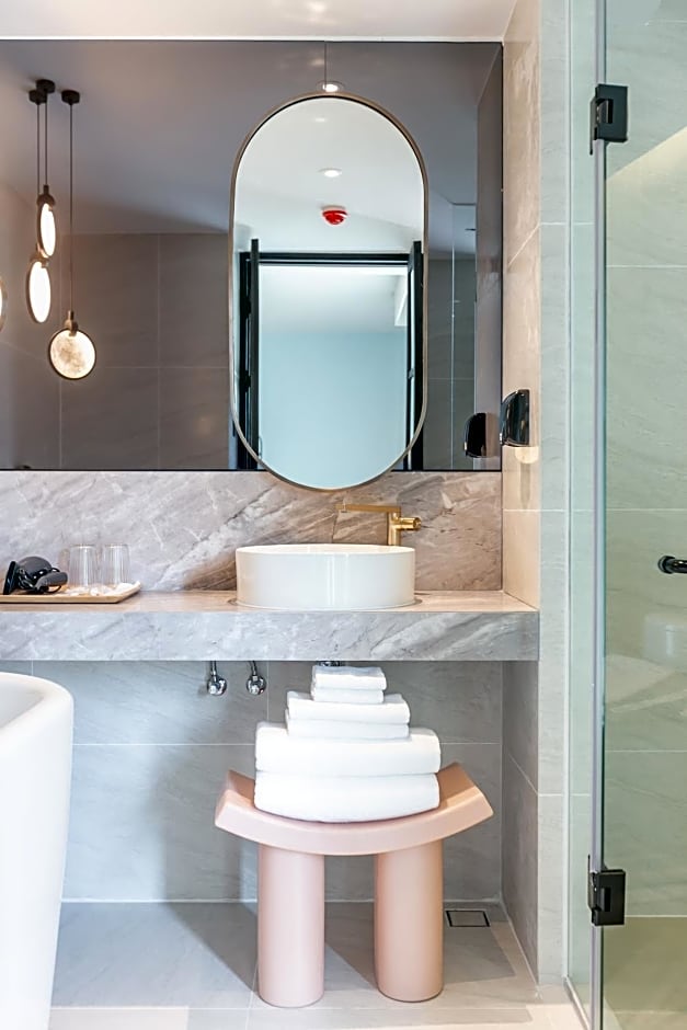 The SACHA Apart-Hotel Thonglor