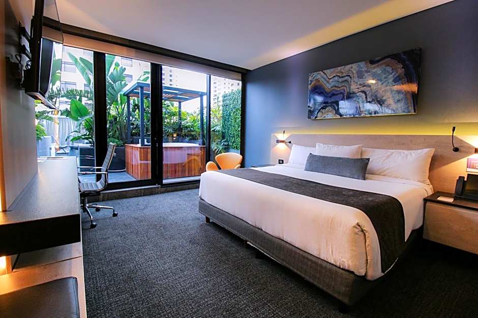 QUARTZ HOTEL & SPA