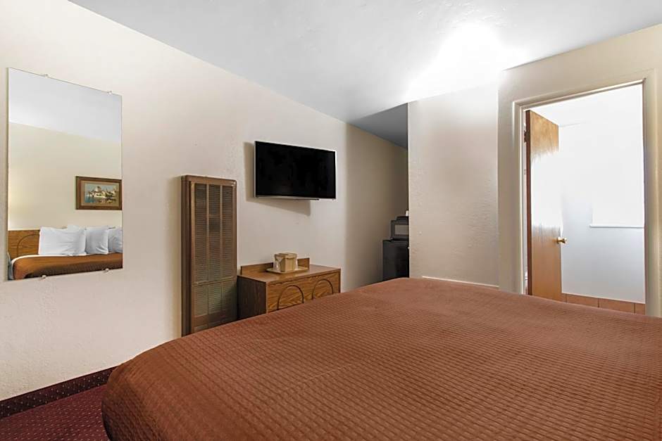 Eureka Town House Motel - Historic Old Town