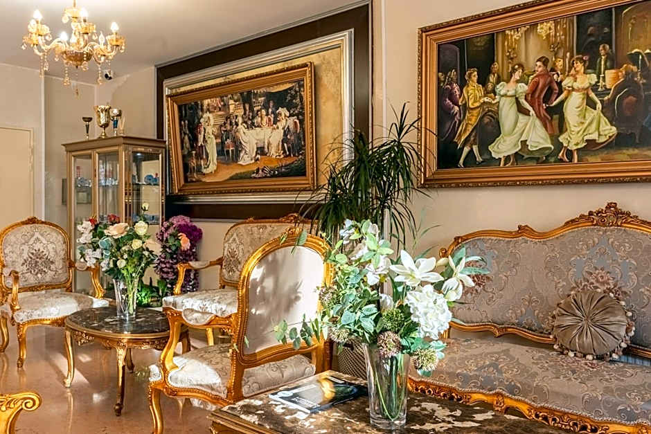 HOTEL ROYAL Paris Ivry