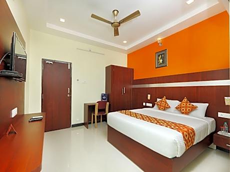 Hotel Ramcharan Residency