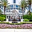 TRUMP INTL 2 BEDROOM APARTMENT 1600 Sqf Ocean and Bay View