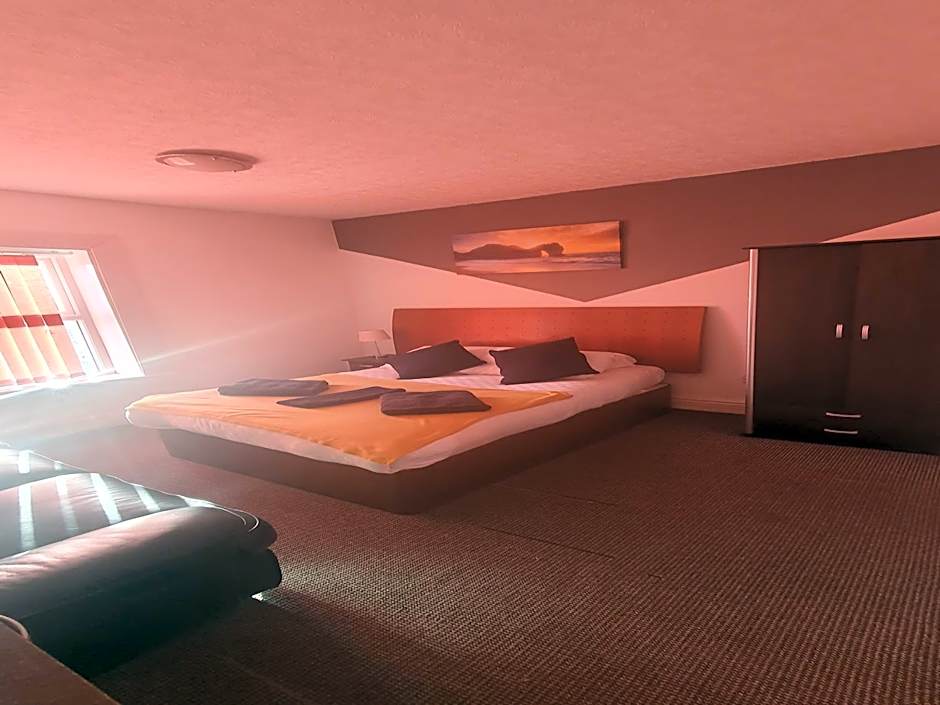 Las Palmas Hotel by the Sea