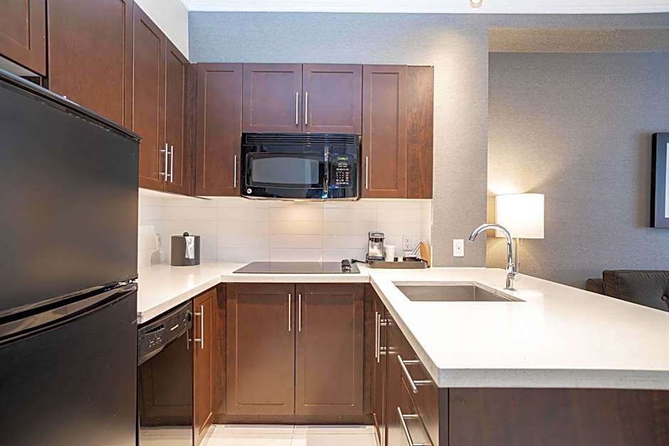 Sandman Signature Edmonton South Hotel