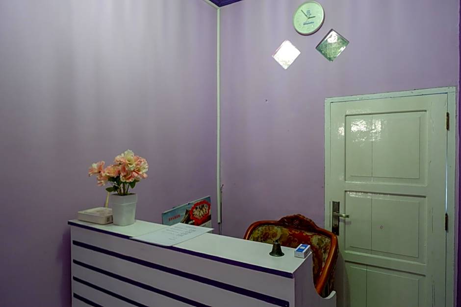 RedDoorz @ Hotel Aulia Majene