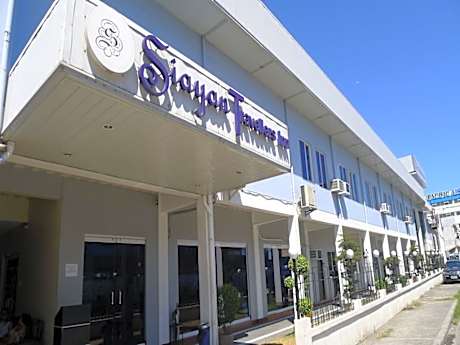 Siayan Travellers Inn