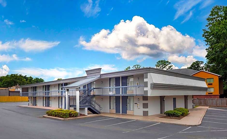 Clarion Pointe Morrow - Atlanta South