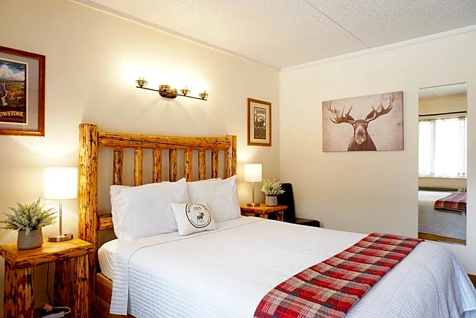Moose Creek Inn