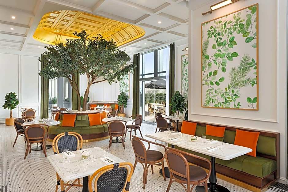 The Plaza Doha, LXR Hotels & Resorts