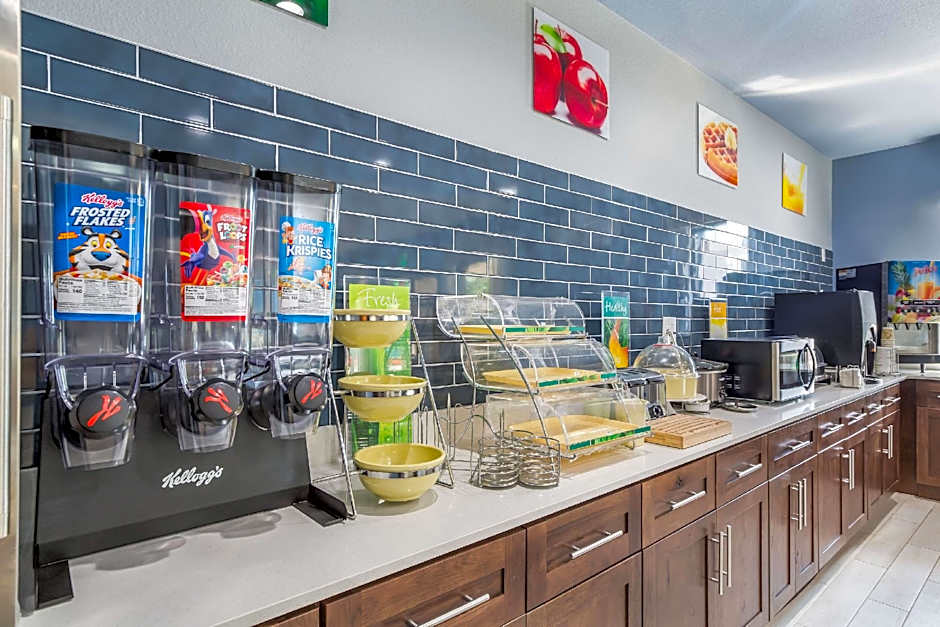 Quality Inn & Suites Suffolk West