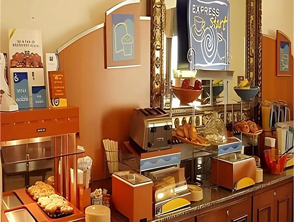 Holiday Inn Express Hotel & Suites Livingston By IHG