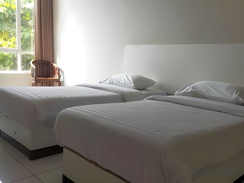 Royal Kencana Hotel powered by Cocotel