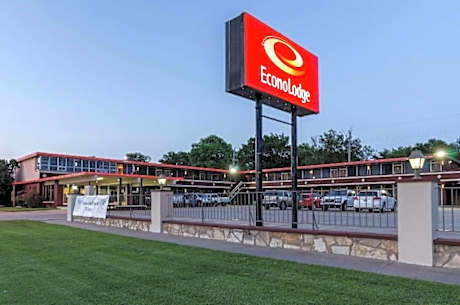 Econo Lodge Winfield