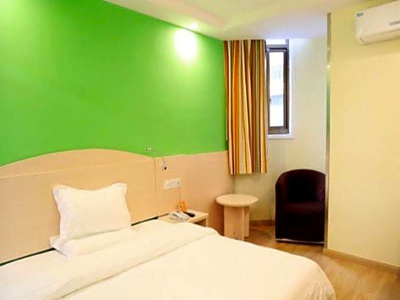 7Days Inn Ningbo Tianyi Square Zhongshan Mansion