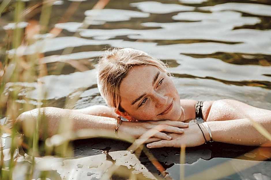 Österreichischer Hof-im Bademantel direkt in die Alpentherme