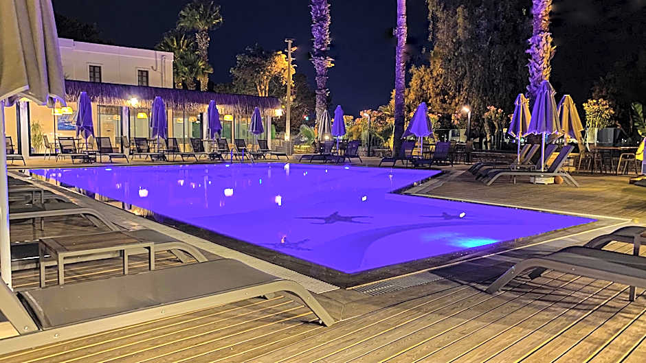 Yalıpark Beach Hotel