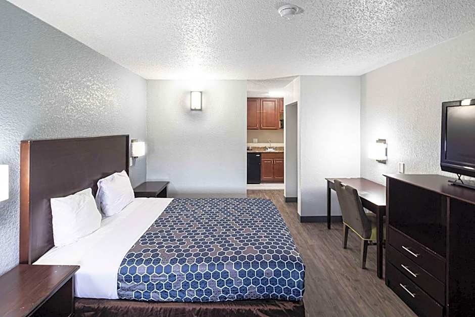 Rodeway Inn At Fort Lee