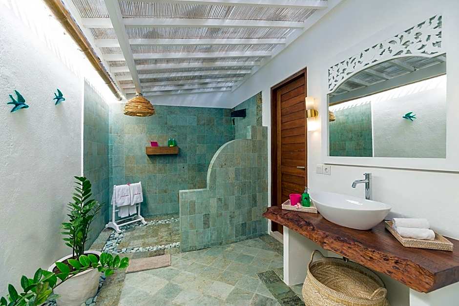 PinkCoco Gili Air - Constant Surprises & for Cool Adults Only