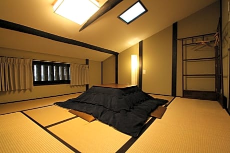 Triple Room with Shared Bathroom