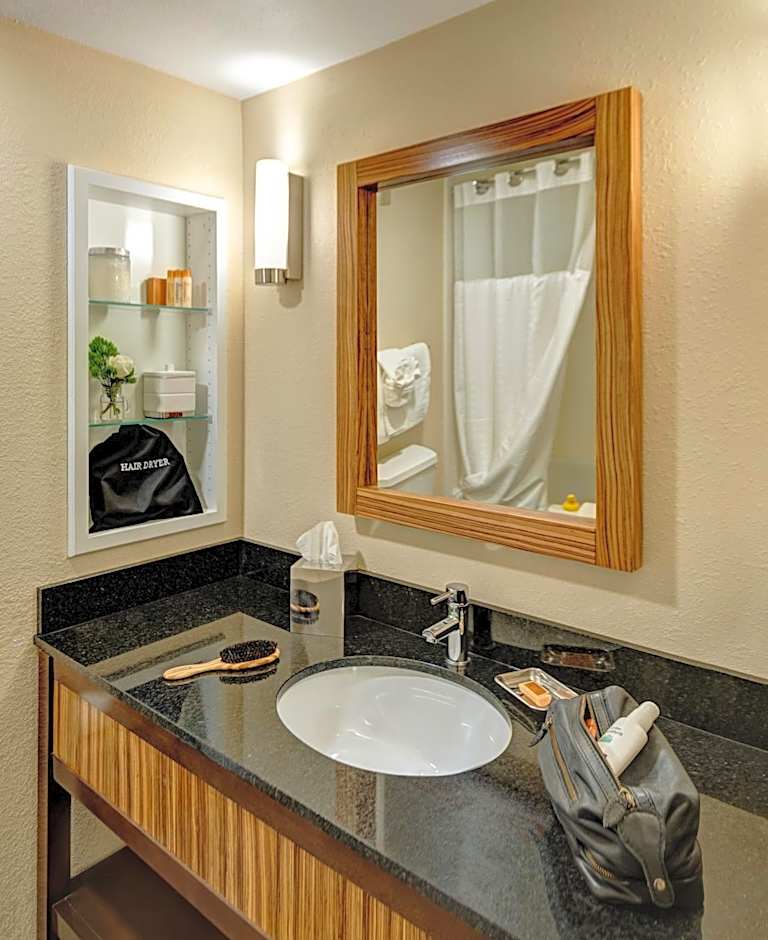 Garrison Hotel & Suites Dover-Portsmouth, an Ascend Collection Hotel