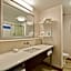 Hampton Inn By Hilton & Suites Detroit/Warren