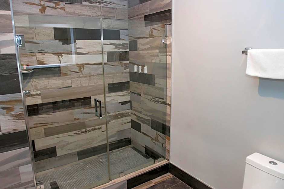 BLVD Hotel and Studios Universal-Hollywood, an Ascend Collection Hotel