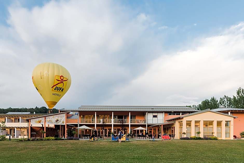 JUFA Hotel Stubenbergsee