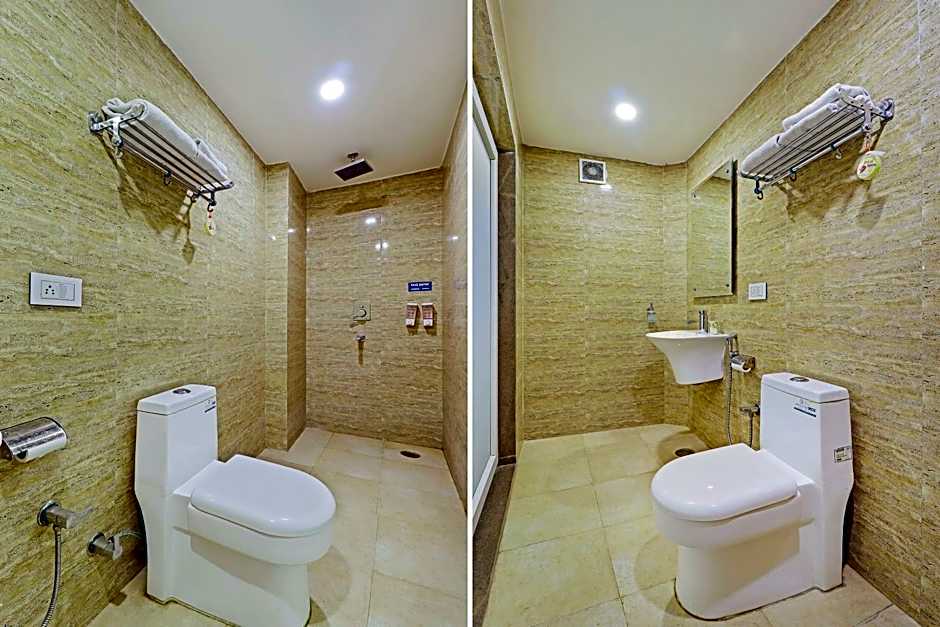 Capital O 2242 Hotel Yuvraj Deluxe