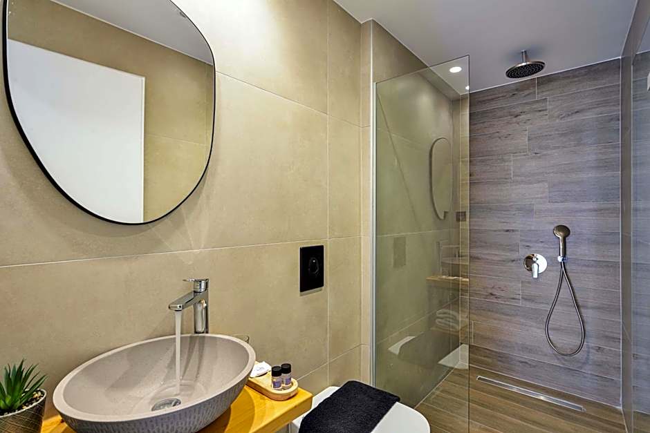 Eloque Simple living space