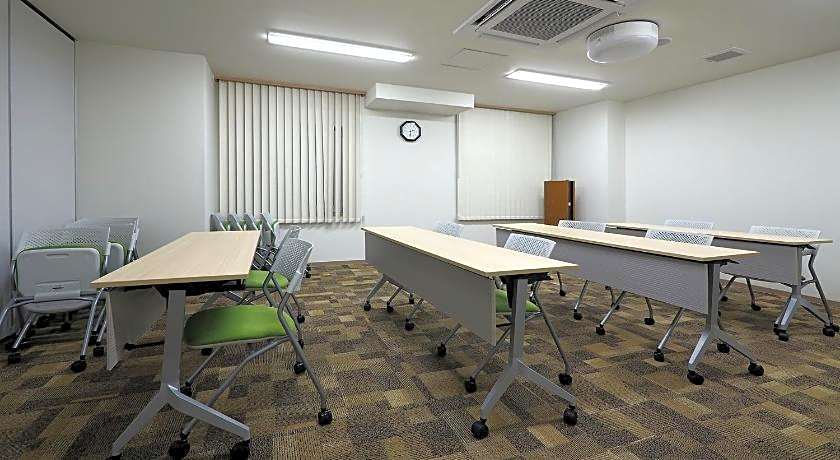 Toyoko Inn Iseshi Eki