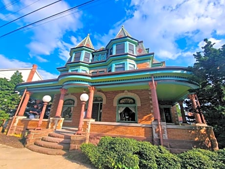 VAAST Bed & Breakfast