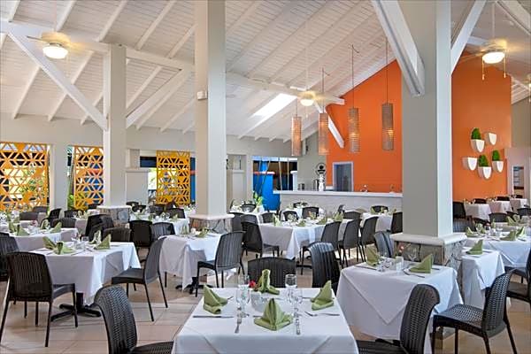 Wyndham Alltra Samana All Inclusive Resort