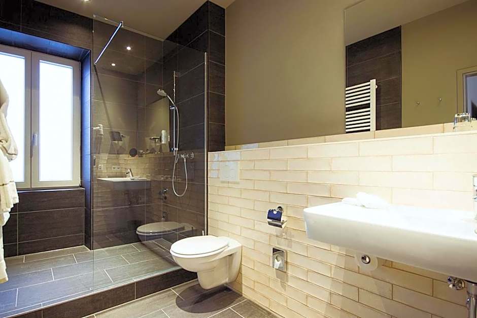 Hotel Goldene Traube - by Neugart