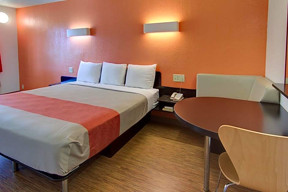 Motel 6-Mount Pleasant, TX