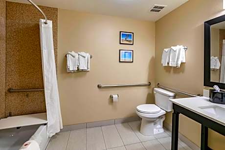 Queen Room with Two Queen Beds - Accessible/Non-Smoking