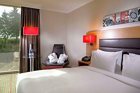 2 Deluxe Connecting Rooms