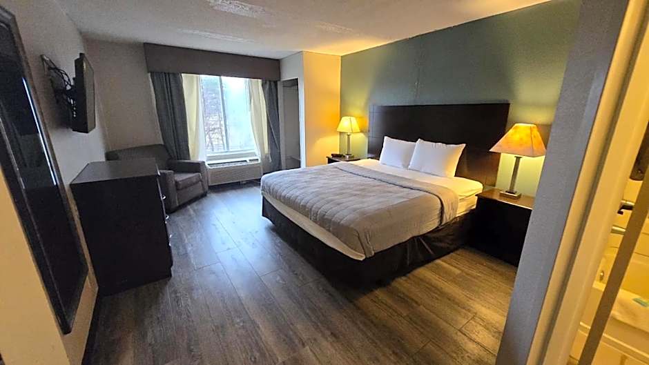 Copley Inn & Suites, Copley - Akron
