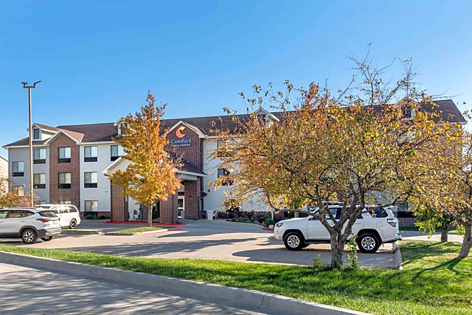 Comfort Inn & Suites Emporia